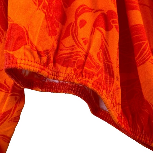 Torrid Women’s Top 3X Orange Print Off Shoulder Cropped - Picture 3 of 14